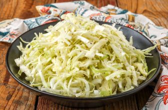 Old Fashioned Coleslaw with Vinegar