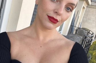 Summer Knits — Estée Lalonde