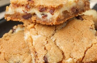 The Best Cheesecake Cookie Bars