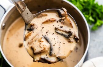 Creamy Mushroom Gravy – The Stay At Home Chef