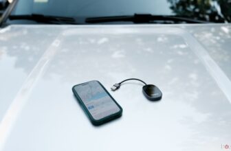 Vevavi Wireless CarPlay Adapter: I’m obsessed