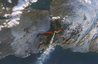 Creeping Icelandic Lava Flow Threatens Popular Tourist Spot