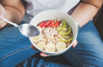 Fiber and Gut Health: The Unsung Hero of Midlife Wellness