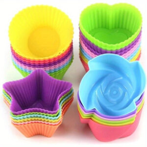 Conjunto de 24 Forminhas de Silicone para Assar – Reutilizáveis e Antiaderentes em 4 Formatos: Redonda, Estrela, Coração e Flor – Moldes para Muffins e Sobremesas
