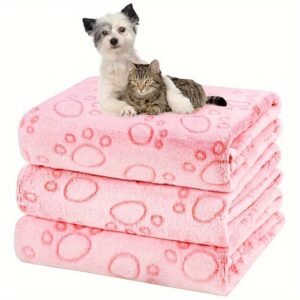 1pc Cobertor de Cão com Estampa de Pegada Ultra-Macio e Fofo – Tapete Térmico Aconchegante para Filhotes & Cães Pequenos, Roupa de Cama Rosa Adorável em Poliéster com Padrões de Patas Brincalhões, Perfeito para Abraçar e Tirar uma Soneca, Manta para Animais de Estimação