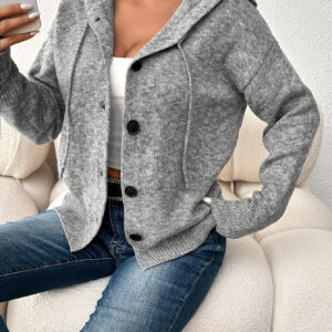 Cardigã de Cor Sólida com Botões para Mulheres Plus Size com Capuz e Mangas Longas