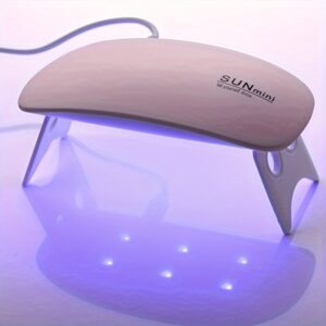 Mini Secador de Unhas com 6 LEDs – Lâmpada UV/LED para Curar Verniz em Gel – Equipamento de Arte de Unha Alimentado por Micro USB para Manicure e Cuidados com as Unhas – Design Portátil e Compacto