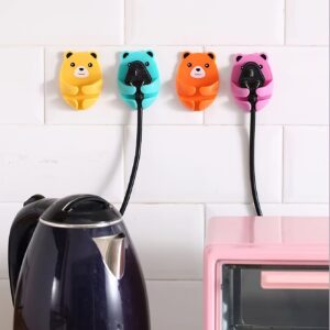 [4pcs Suporte de Ficha de Energia Montado na Parede de Urso de Desenho Animado] Suporte de Ficha de Energia Montado na Parede de Urso de Desenho Animado em Pacote de 4, Organizador de Cabo Adesivo Forte, Fácil Instalação, Armazenamento de Tomada de Parede de Cozinha, Ganchos Práticos, Estilo de Moda, Material de Plástico, Ganchos Úteis