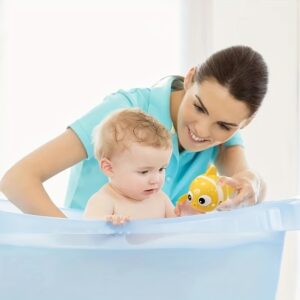 Brinquedo de Banho Flutuante para Crianças com Corrente Peixe Palhaço Nadador Brinquedo de Água Flutuante Brinquedo de Banho de Mola para Meninos e Meninas Brinquedo de Piscina Fofo Presente de Natal