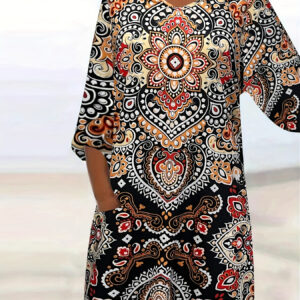 Vestido Plus Size Sem Mangas com Detalhes em Renda e Estampa Geométrica, Gola Redonda, Comprimento na Virilha – Design Paisley Roxo e Azul para Mulheres, Vestido Elegante Plus Size