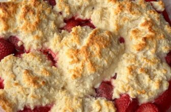 STRAWBERRY COBBLER – The Southern Lady Cooks