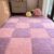 Conjunto de 5 Tapetes Macios e Encaixantes para Quarto Infantil – Espessos, à Prova de Som e Cortáveis em Espuma EVA com Design Xadrez Rosa e Roxo, Apenas Lavagem à Mão, Perfeitos para Decoração de Quarto, Sala de Brinquedos ou Berçário, Piso para Sala de Jogos | Textura Peluda | Material Têxtil